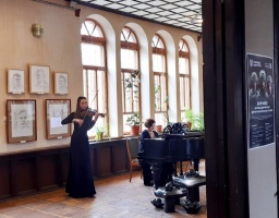 medium-338431256_2318254315021162_452837